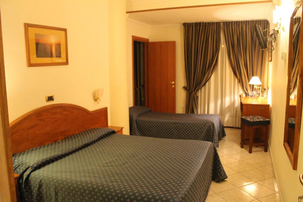 Hr Hotel & Spa Piano di Sorrento Kamer foto