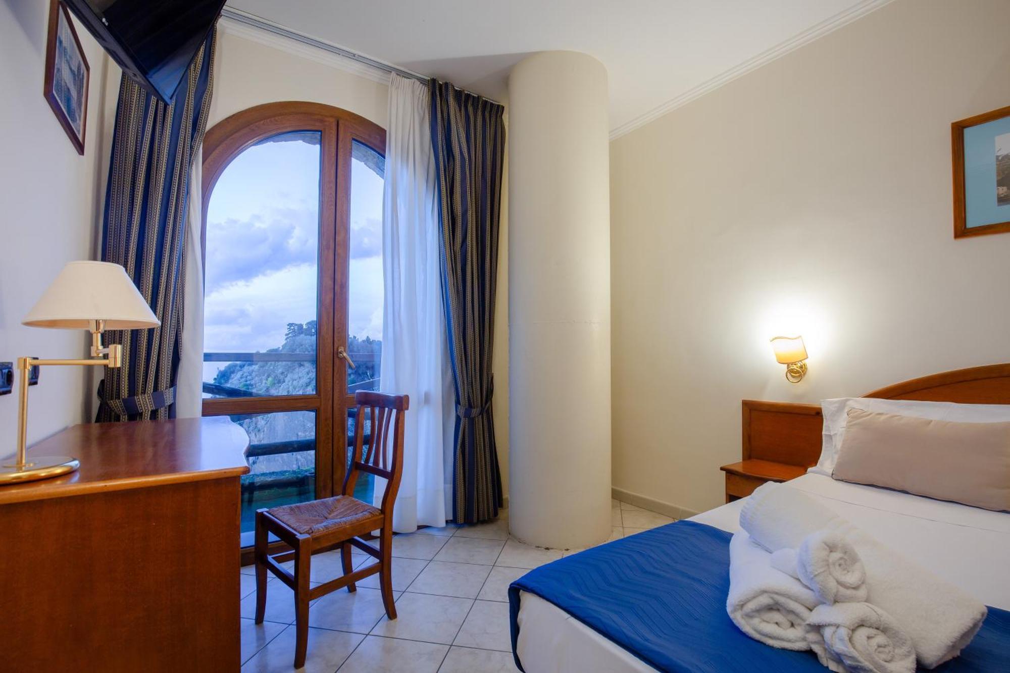 Hr Hotel & Spa Piano di Sorrento Buitenkant foto