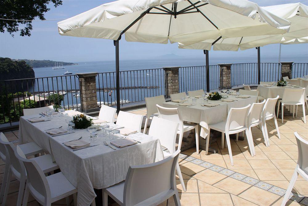 Hr Hotel & Spa Piano di Sorrento Buitenkant foto