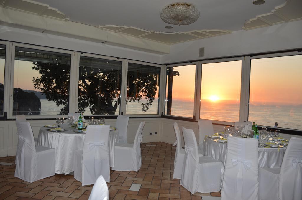 Hr Hotel & Spa Piano di Sorrento Buitenkant foto