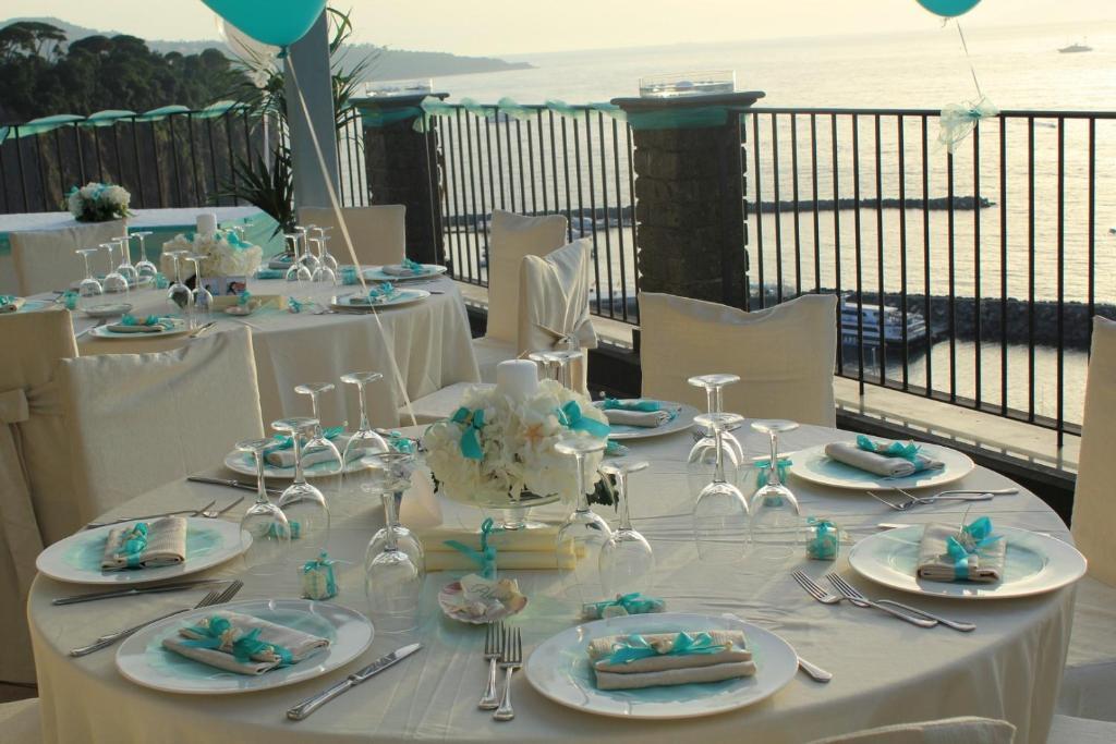 Hr Hotel & Spa Piano di Sorrento Buitenkant foto